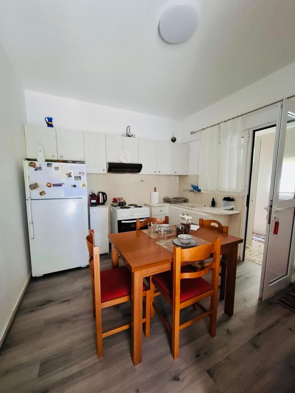 Nara House 2 Apartment Artemida  Bagian luar foto